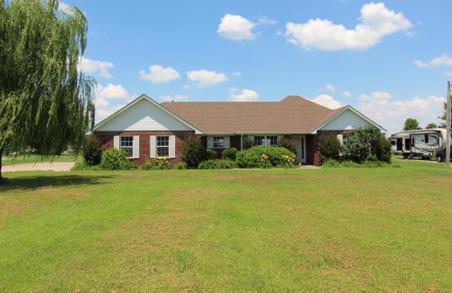 13714 N. UA Beef Farm Road - 13714 North Ua Beef Farm Road, Washington County, AR 72704