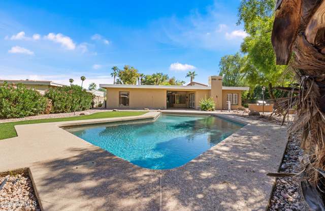 8624 N TIMBERLANE Drive Gallery 3