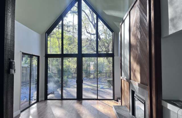 382 Riverside Avenue Gallery 2