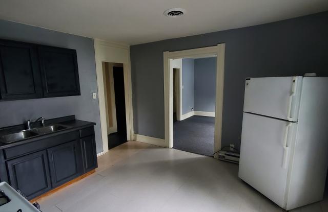 931 Home Avenue - 2 Gallery 2