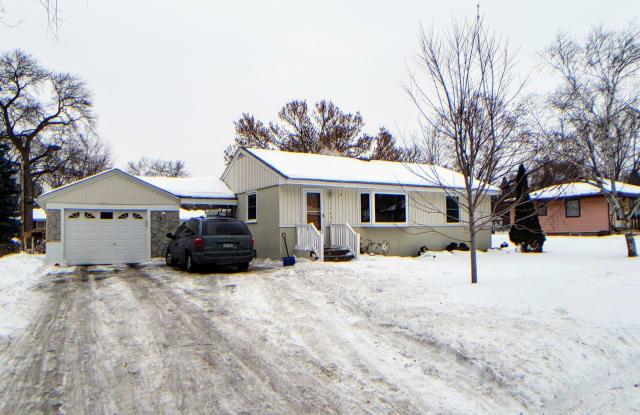 11424 Olive St NW - 11424 Olive Street Northwest, Coon Rapids, MN 55448