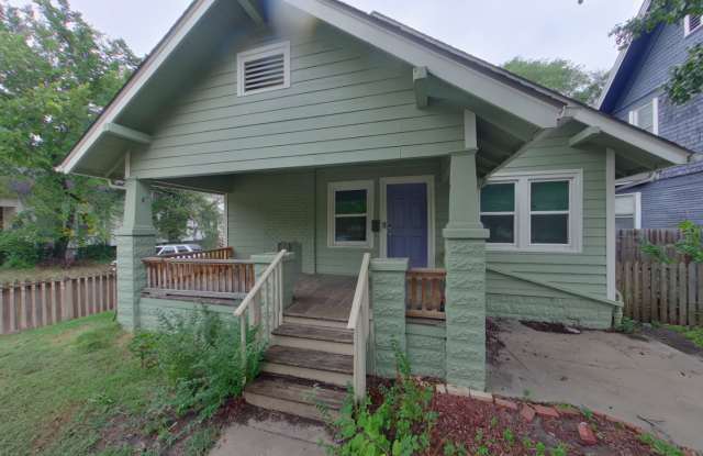 401 N Vassar Ave Gallery 1