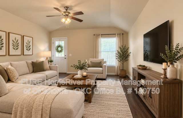 8401 SW 47th Cir Gallery 3