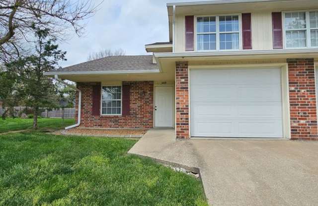 3 bed, 2 bath Duplex, South Columbia photos photos