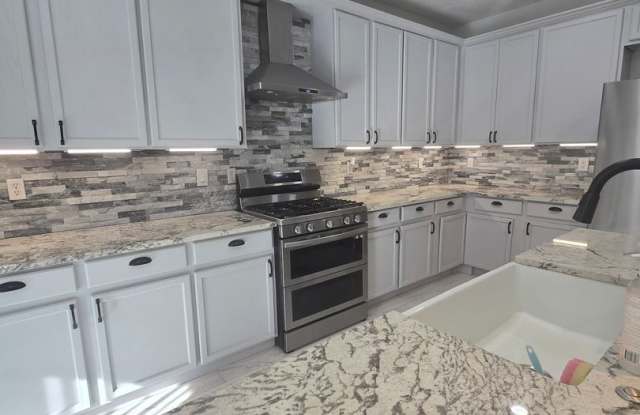 3-4 bedroom in Enchanted Hills! photos photos