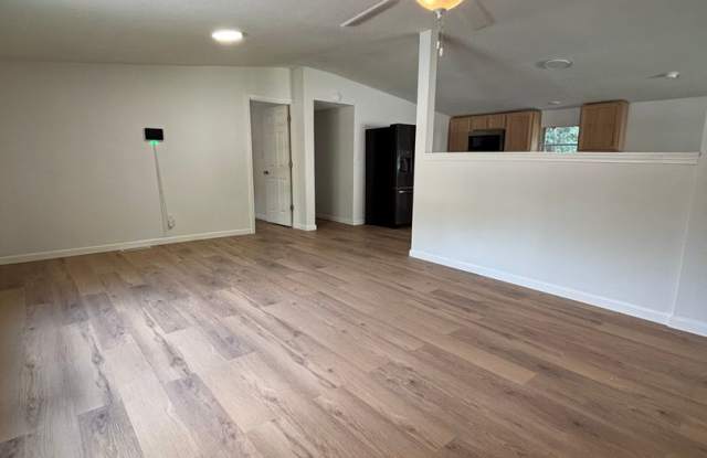 3 bed 2 bath home for rent in Belleville Gallery 4