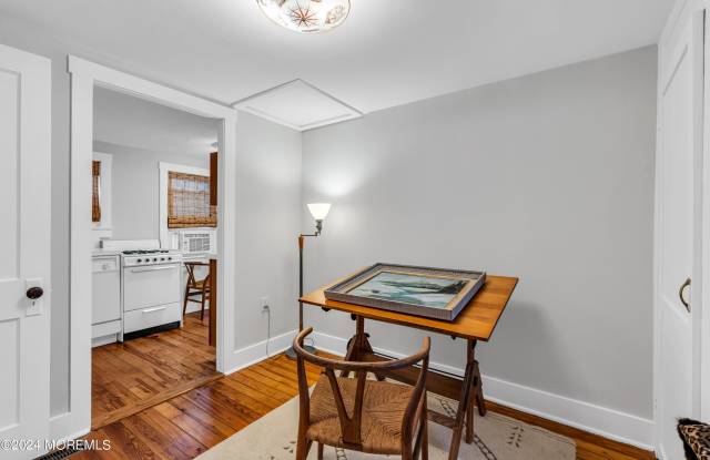 419 Worthington Avenue Gallery 4