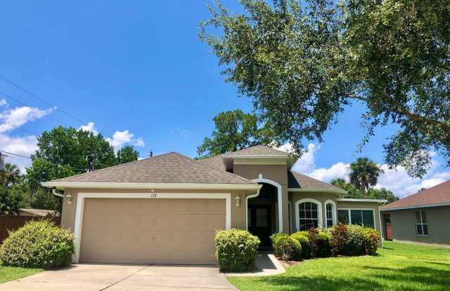 VENETIAN BAY NICE 3/2 POOL HOME IN SANFORD! - 174 Venetian Bay Circle, Sanford, FL 32771