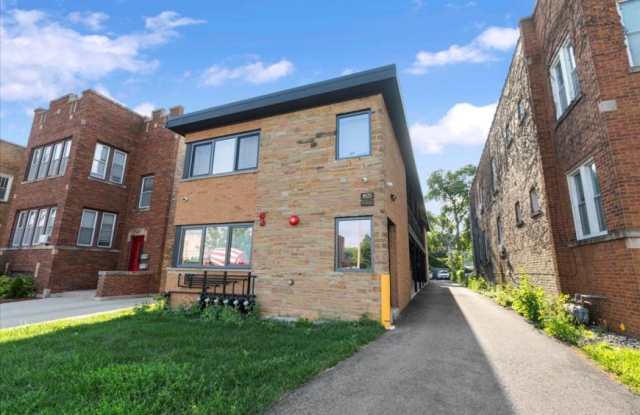 1025 N. Harlem Ave. photos photos