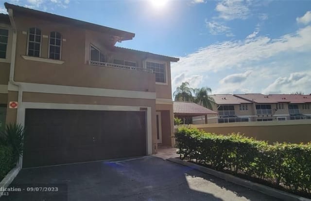 4983 Riverside Dr - 4983 Riverside Drive, Coral Springs, FL 33067