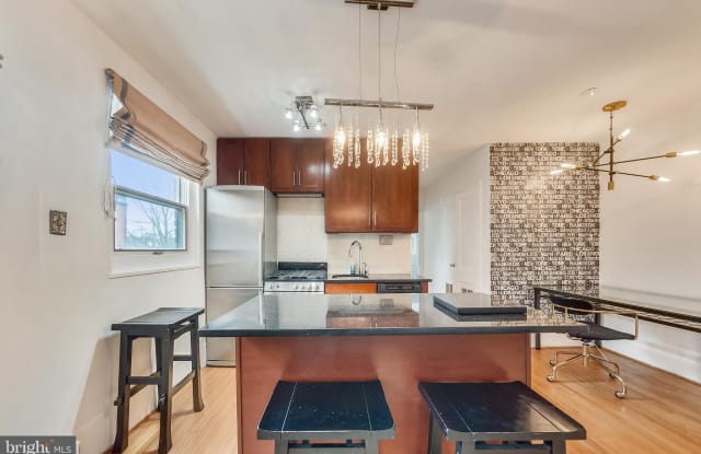 4595 MACARTHUR BOULEVARD NW - 4595 Macarthur Boulevard Northwest, Washington, DC 20007