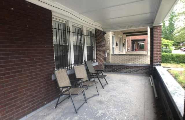 3374 Dawson St Gallery 2