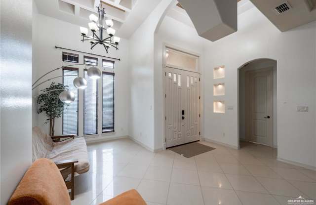 4012 Tyler Avenue Gallery 2