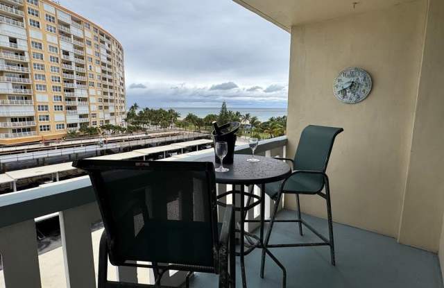 305 N Pompano Beach Blvd photos photos