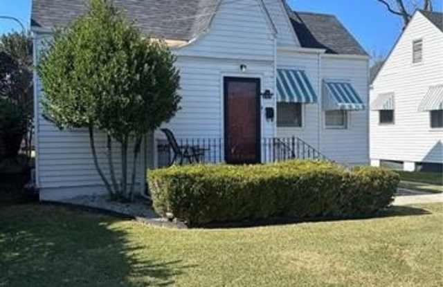 404 RIDGELAKE Drive photos photos