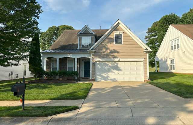 Charming Wakefield Home with First-Floor Bedroom  Primary Suite, and a Fenced-in Backyard with Golf Course Views – Available Now! photos photos