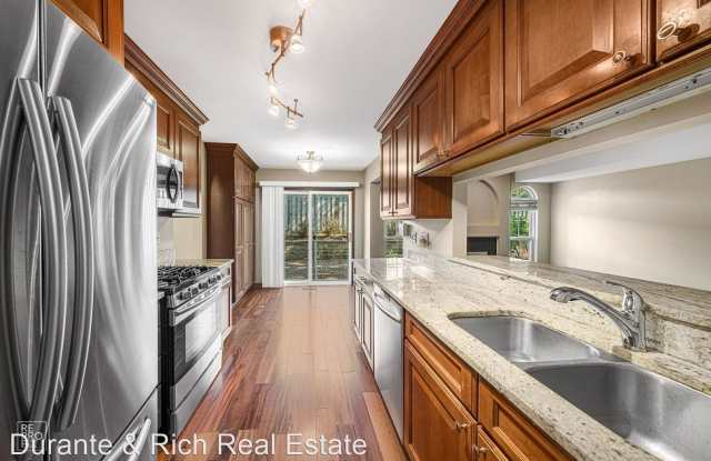1382 Diamond Drive Gallery 2