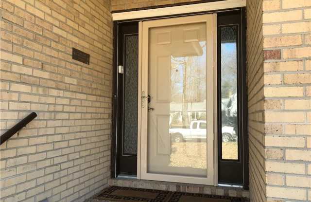 31 Valmoore Drive Gallery 2