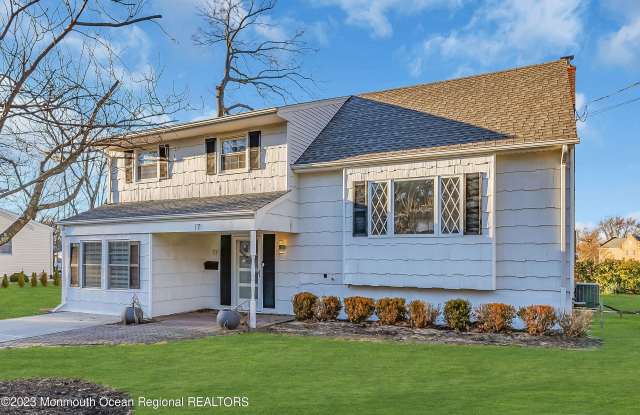 17 Roslyn Drive photos photos