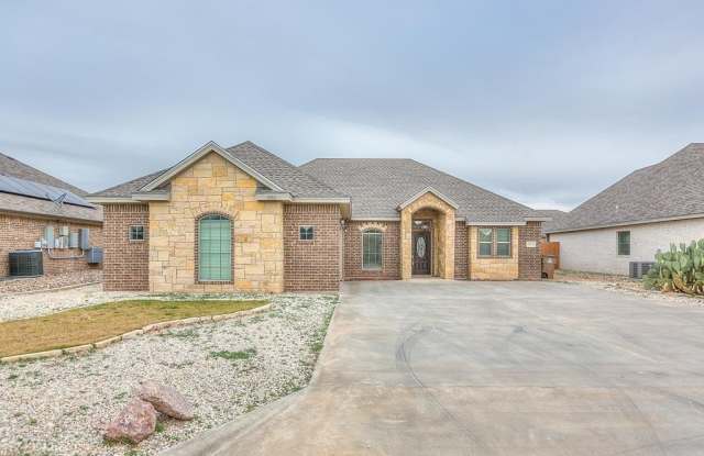 1954 Pine Valley St - 1954 Pine Valley Street, San Angelo, TX 76904