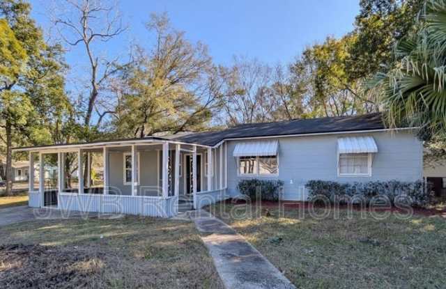 915 Melson Ave - 915 Melson Avenue, Jacksonville, FL 32254