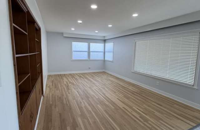 209 South Wayside Place photos photos