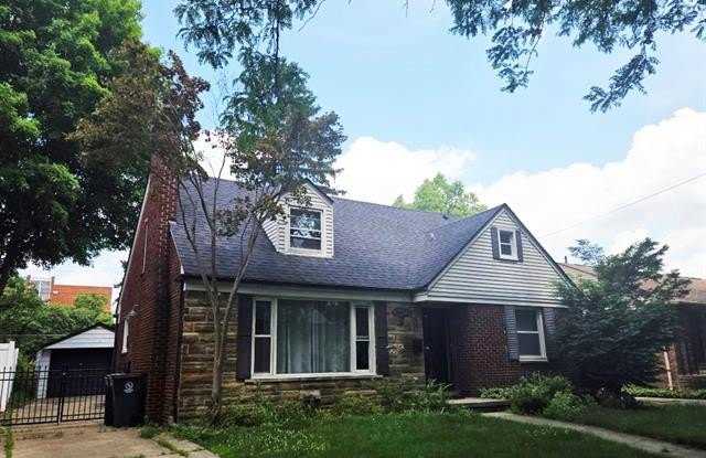 3018 GUILFORD Drive Gallery 2