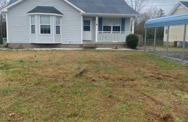 409 Donna Dr - 409 Donna Drive, Clarksville, TN 37042