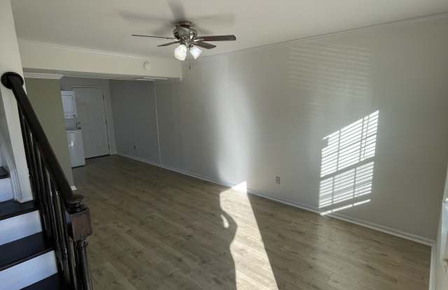 250 Nixon Rd photos photos