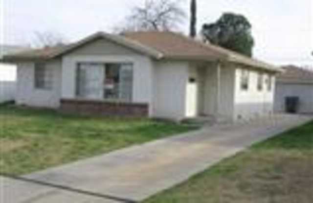 1815 Talisman 3bed+1bath $1750 Deposit/Rent photos photos