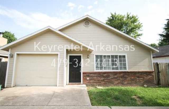 Great location! Amazing home in Fayetteville! photos photos