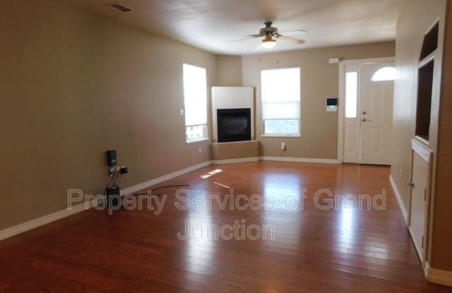 1183 Inverness Way Gallery 4