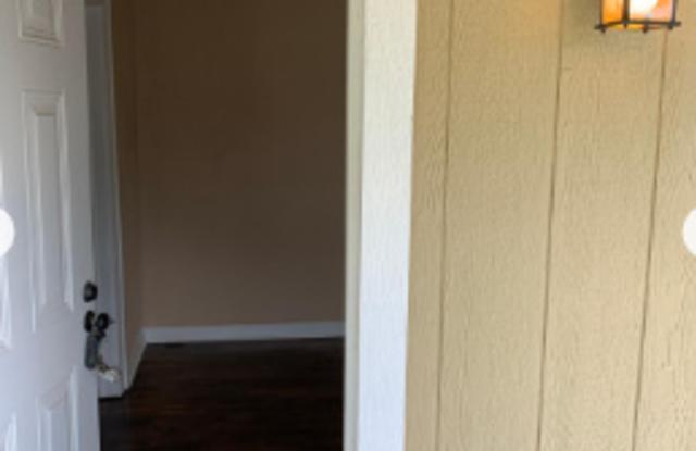 936 Waverly Ave - 936 Waverly Avenue, Kansas City, KS 66101