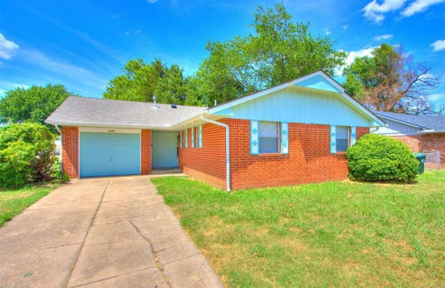 1305 E Boyd Street photos photos