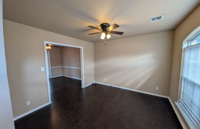 Spacious 4-Bedroom Home in Jenks Schools | Storm Shelter | Large Corner Lot! Gallery 3