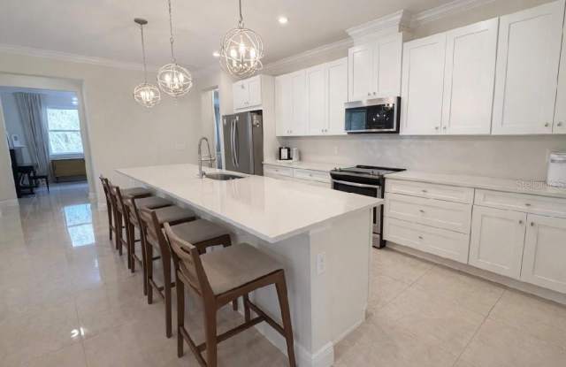 9241 PATRIMONIO Loop Gallery 4