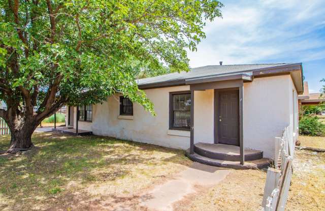 305 E Lubbock Street photos photos
