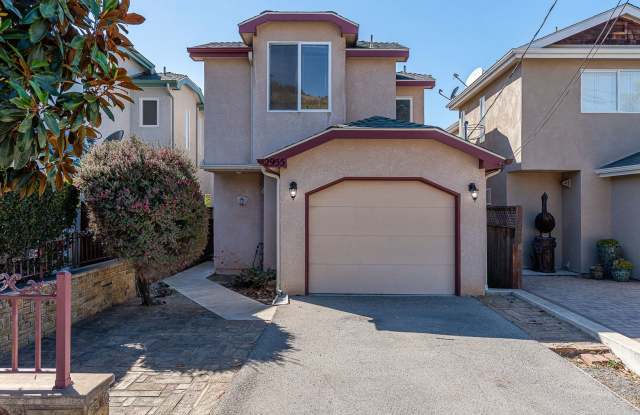 Well maintained 2 bedroom home photos photos Well maintained 2 bedroom home photos photos