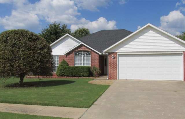 1902 SW Spruce Road photos photos