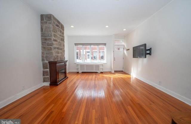 2345 S CARLISLE STREET Gallery 4