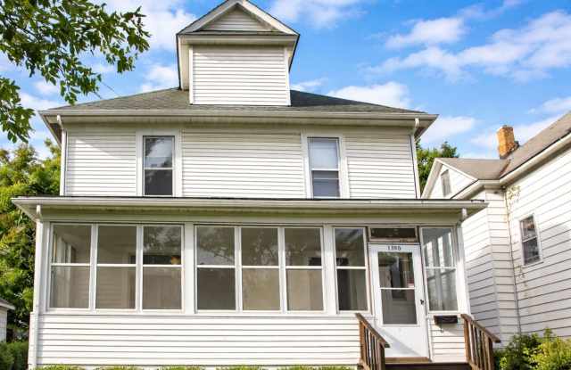 Huge House with Tons of Parking- 6 Bed 2 Bath in Como for Sept 2026 photos photos