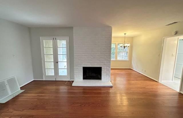 5128 Crown Ave. Gallery 3