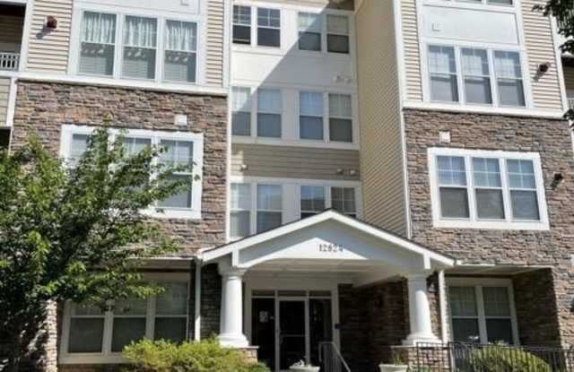 12824 CLARKSBURG SQUARE Road Gallery 4