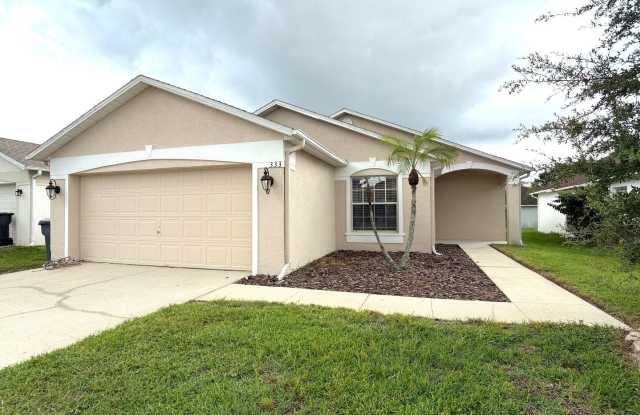 Fresh Interior Paint!  Fully fenced backyard! Pet Friendly! Gallery 1