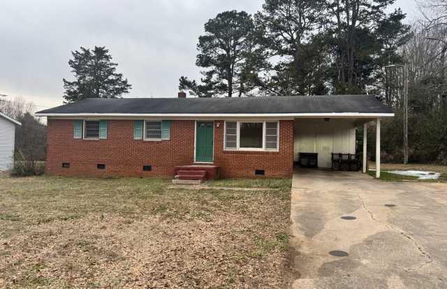 3/1 House in Shelby, NC - still working on the house photos photos