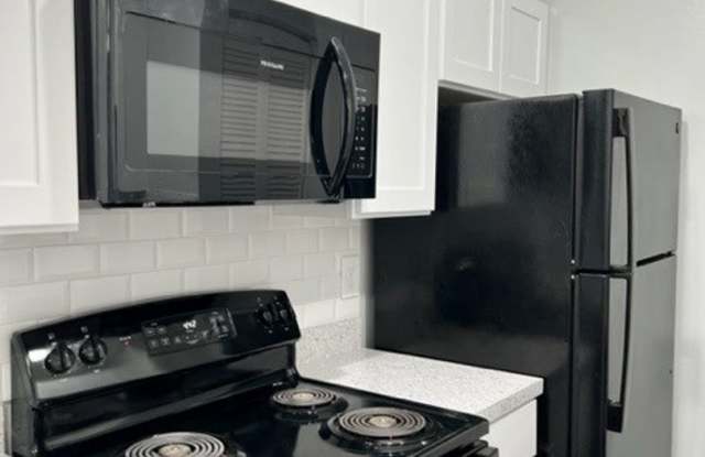 Cottage Court photos photos