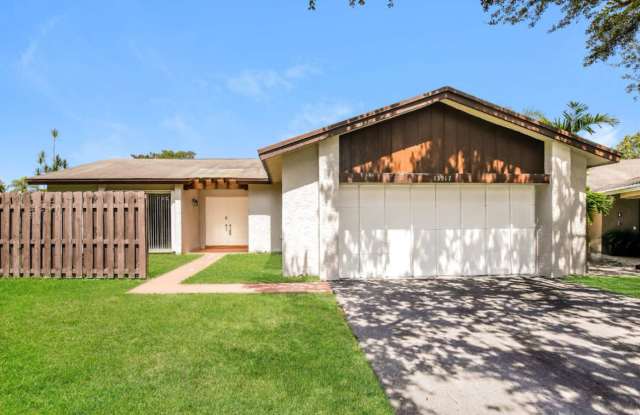 13517 Southwest 108th Street Circle South photos photos