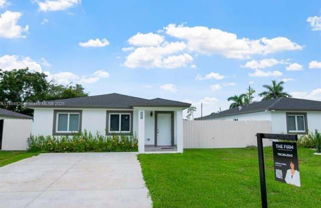 22810 SW 122nd Ct photos photos