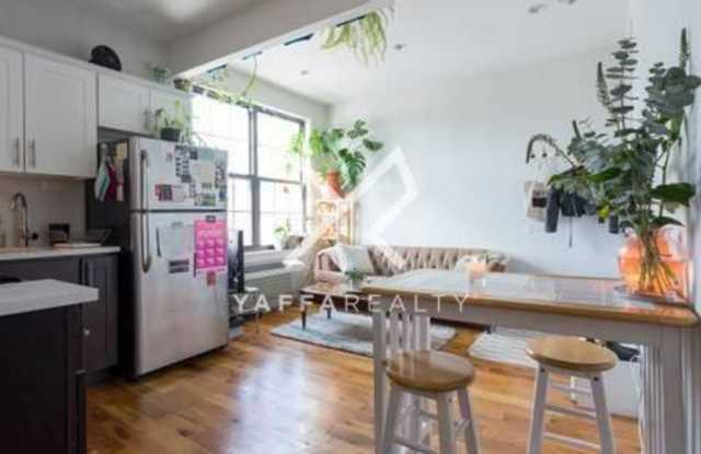 161 Noll Street Gallery 3