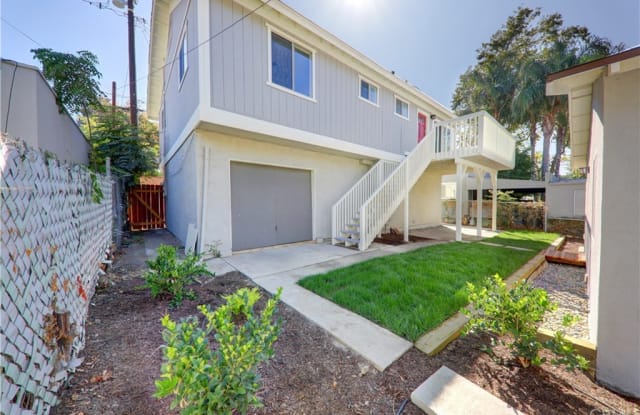 7956 washington - 7956 Washington Ave, Whittier, CA 90602